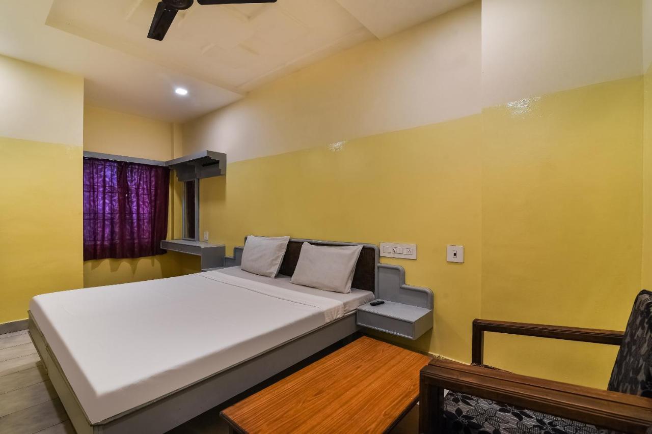 Spot On Karthik International Nellore Bagian luar foto
